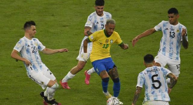 洛迪送梅西国家队首冠 内马尔化巴西心理不够强大